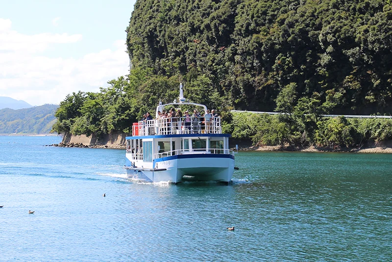 伊根湾めぐり遊覧船