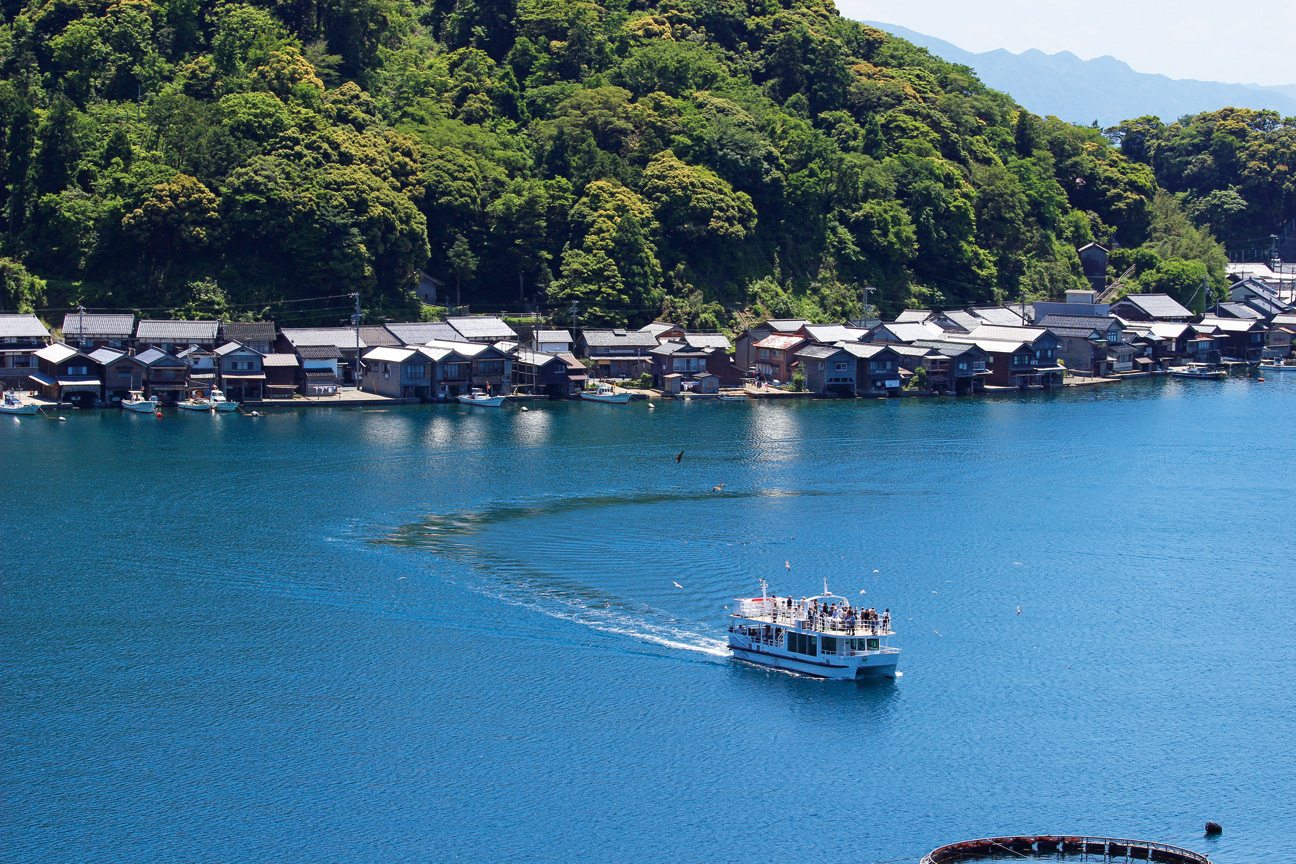 Ine Bay Boat Tour