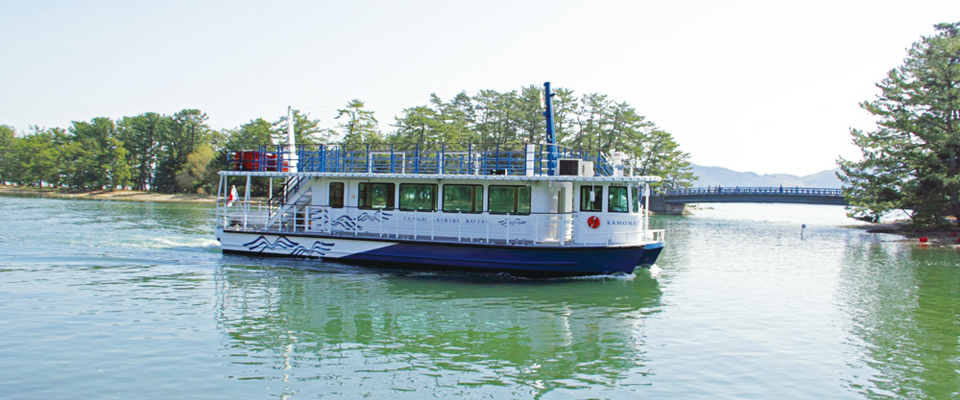 Amanohashidate sightseeing boat