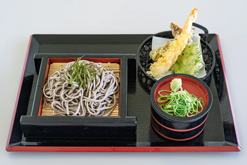 傘松そば 三彩天ぷら付